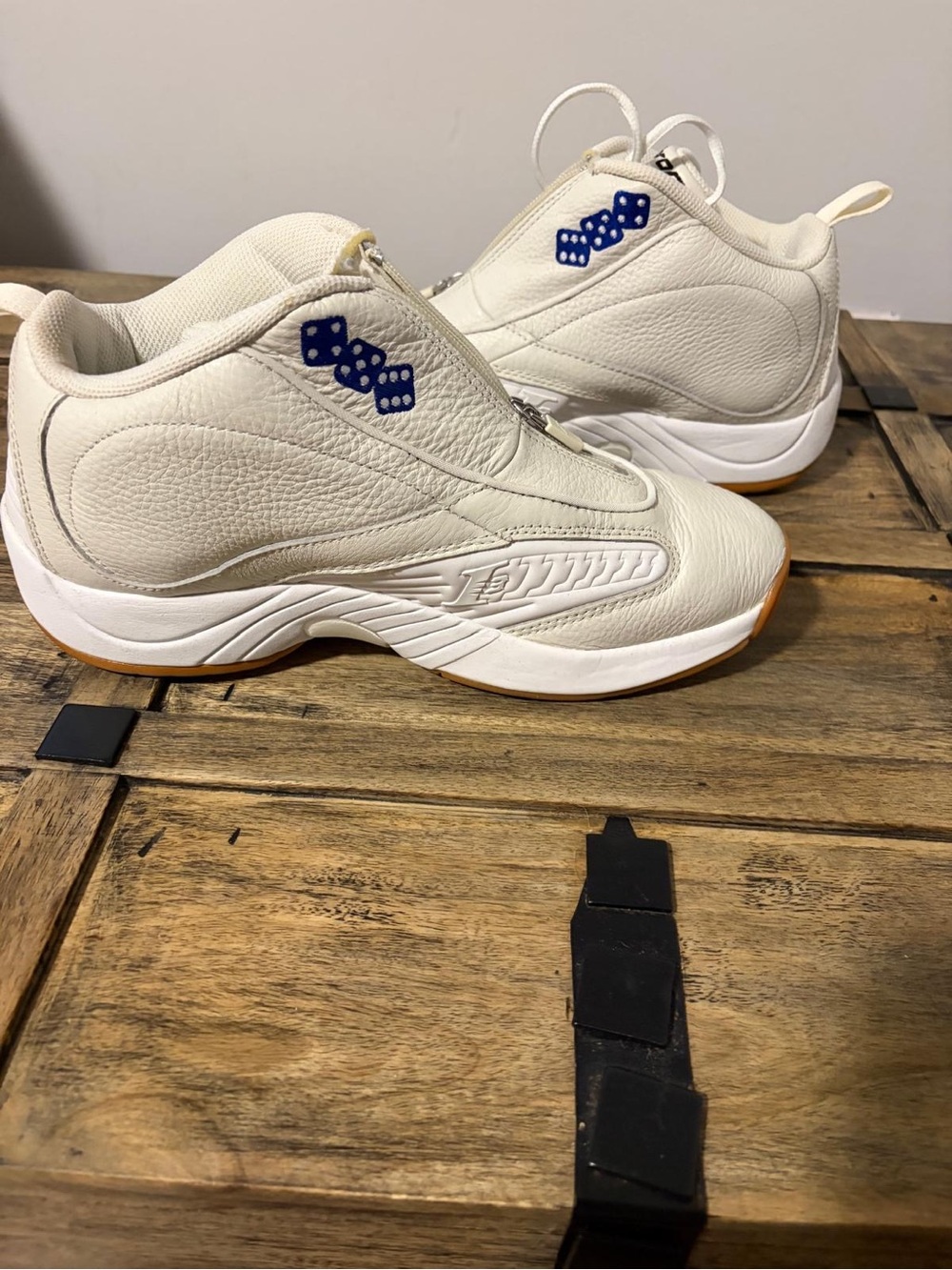 Reebok Iverson answer IV sneakers new